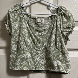 btween green floral crop top